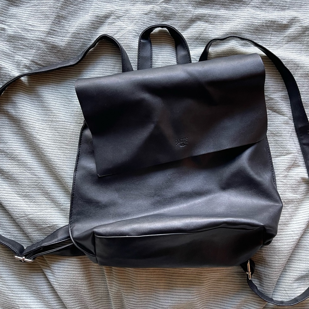 Roots Black Genuine Leather Backpack/Purse